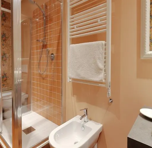 住宿加早餐酒店 迪莫拉班迪内利住宿加早餐旅馆 4*